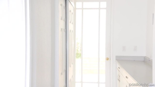 Засади свой хуй в брюнетку и обязательно залей её ротик спермой - #4