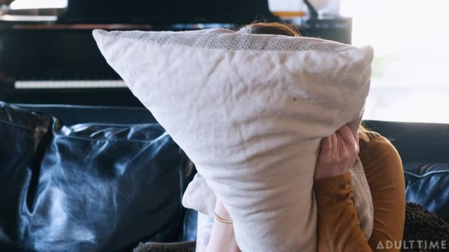 Похоже, влюблённым лесбиянкам вообще некогда скучать - #2