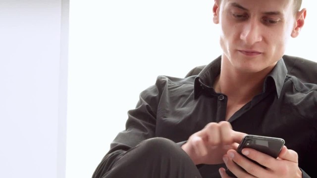 Половое влечение к выбритой пилотке привлекательной модели - #4