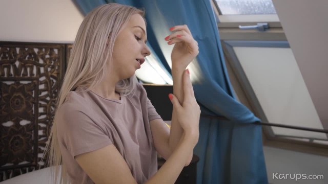 Если предварительно облизал киску, то любая тёлочка тебе даст - #1