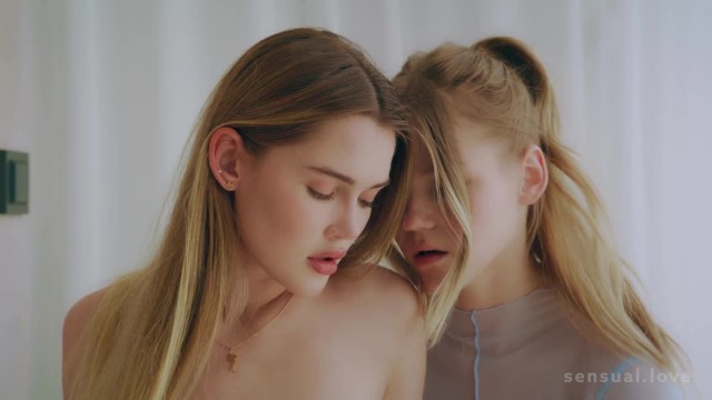 Невероятно, сладенькое общение двух миловидных русских подружек - #3