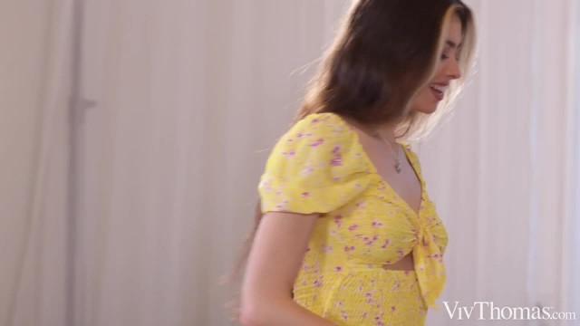 Лесбиянки и их очень активное сексуальное шоу в постели - #2